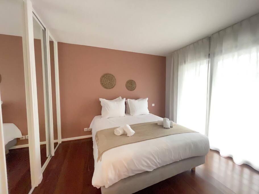 Le Mont-Veyrier, Parking Et Vue Apartamento Annecy Exterior foto