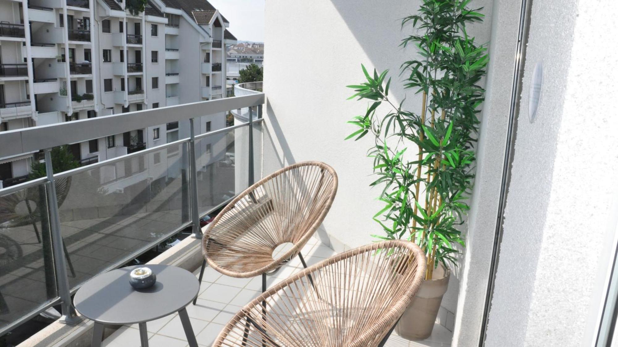 Le Mont-Veyrier, Parking Et Vue Apartamento Annecy Exterior foto